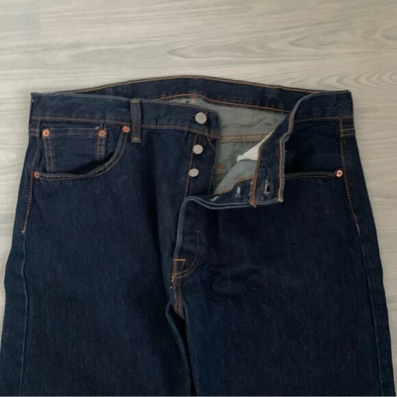 Levis 501 Straight Leg Button Fly Jeans - Picture 5 of 8